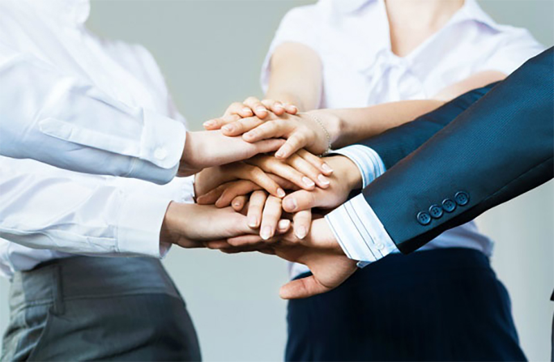 nhanviencosuketnoihongiuphohangsayhonvoicongviec copy